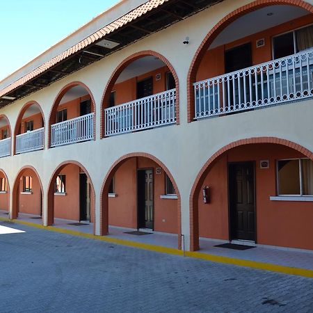 Las Torres Hotel Mexicali Esterno foto