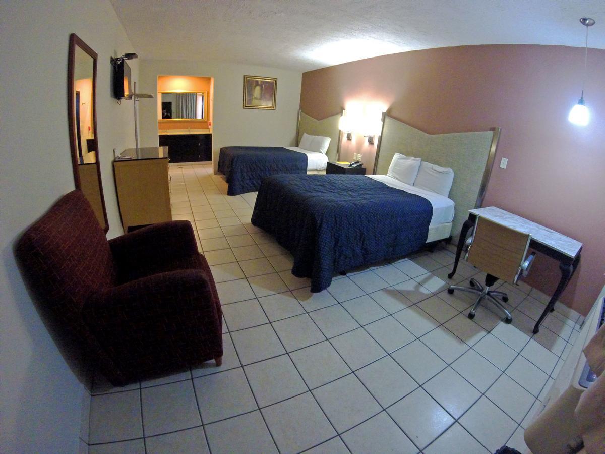 Las Torres Hotel Mexicali Esterno foto