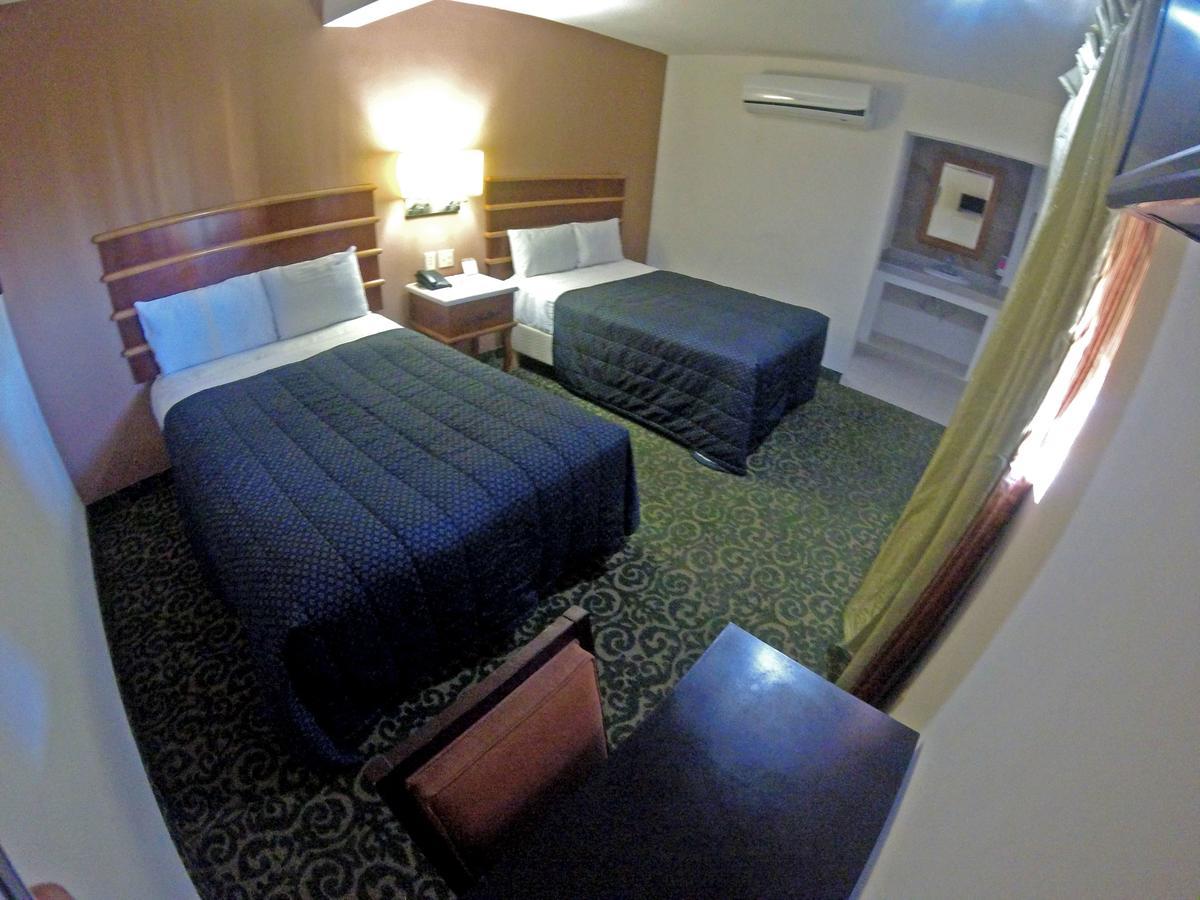 Las Torres Hotel Mexicali Esterno foto