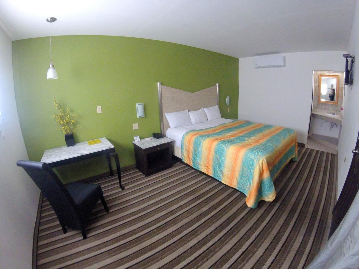 Las Torres Hotel Mexicali Esterno foto